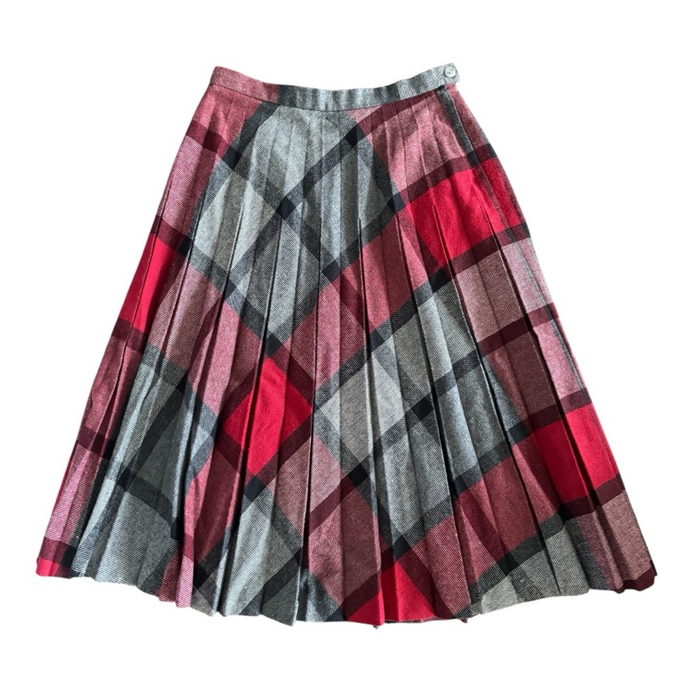 Vintage Allure Canada Plaid Skirt – Grey/Red/Black, Pleated, Heirloom Dressing